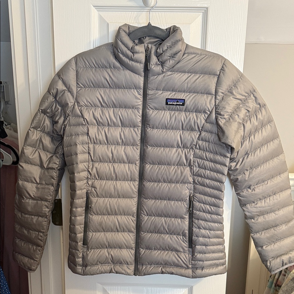Patagonia Light Gray Puffer Jacket